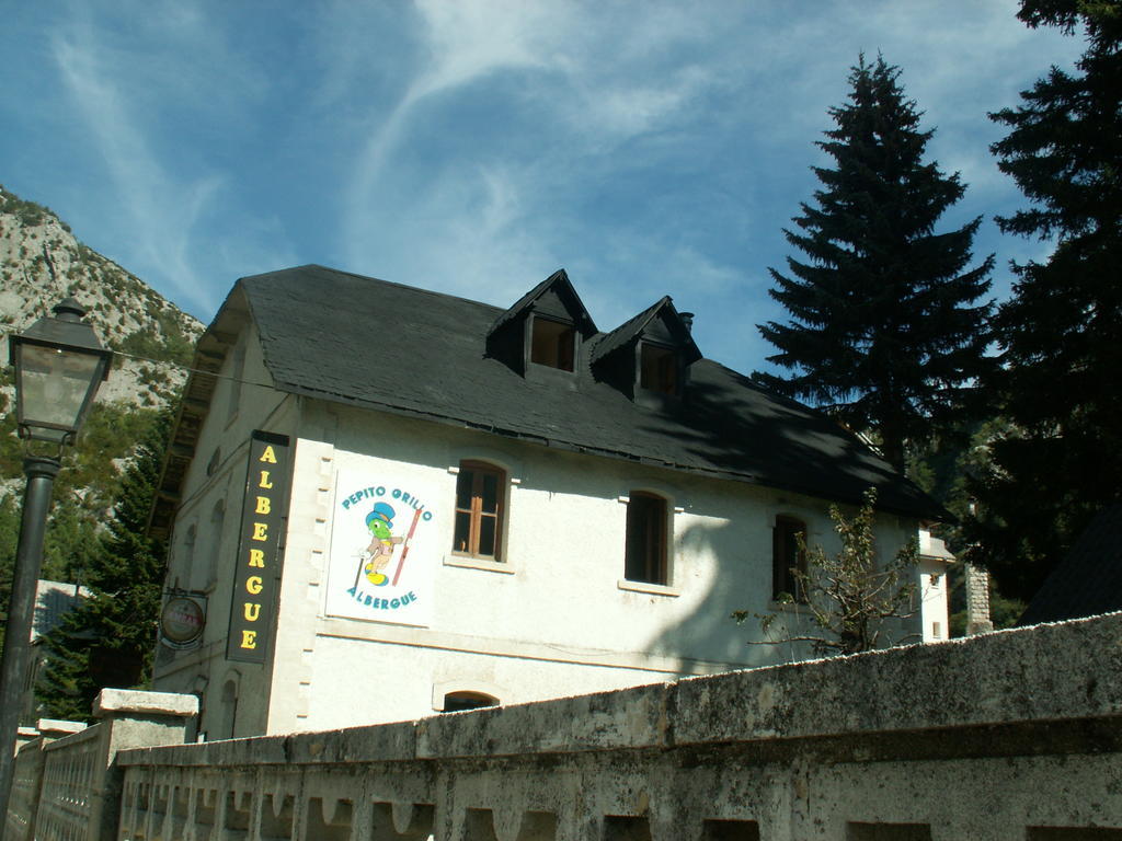 Albergue Pepito Grillo Канфранк Екстер'єр фото